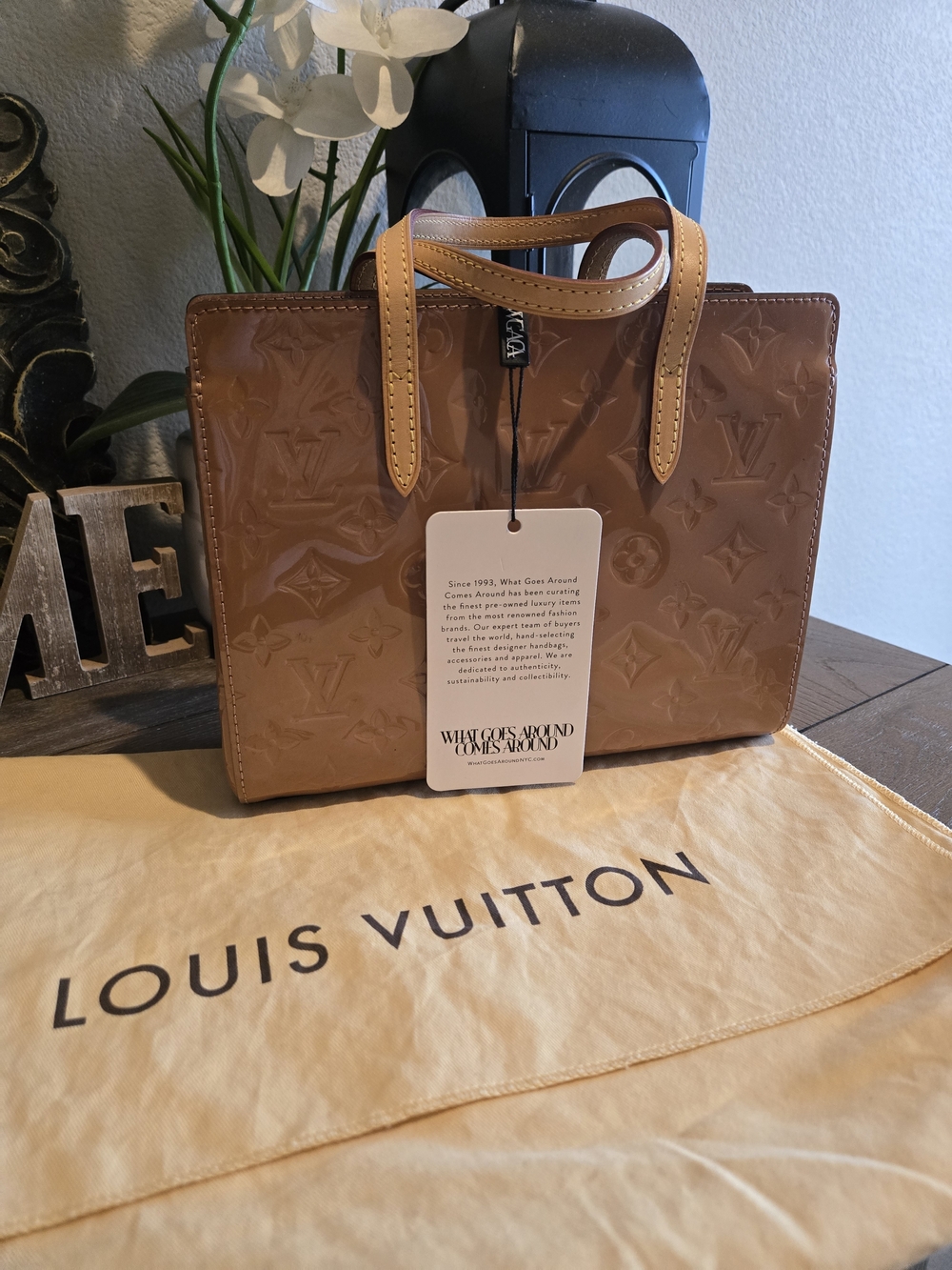 Authentic Louis Vuitton Catolina Vernis BB Purse